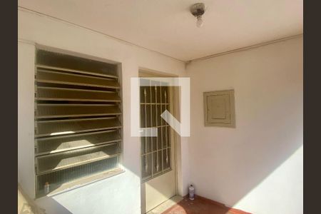 Casa à venda com 250m², 2 quartos e 6 vagasEntrada