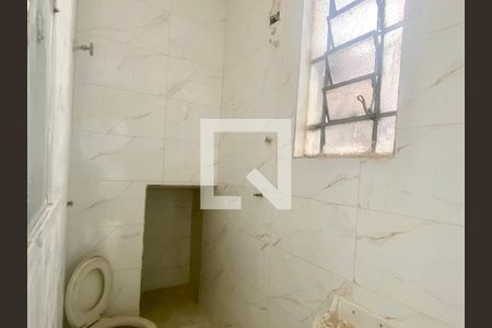 Casa à venda com 250m², 2 quartos e 6 vagasBanheiro 2