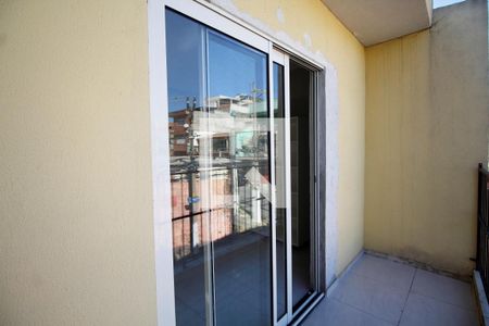 Casa para alugar com 210m², 2 quartos e 1 vaga Casa para alugar com 210m², 2 quartos e 1 vagaVaranda