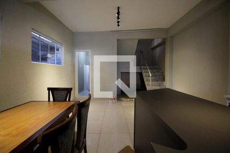 Casa para alugar com 210m², 2 quartos e 1 vaga Casa para alugar com 210m², 2 quartos e 1 vagaCozinha