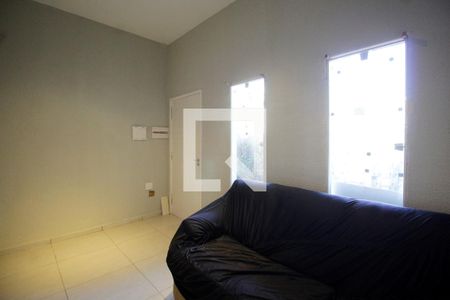Sala de casa para alugar com 2 quartos, 210m² em Vila Penteado, São Paulo