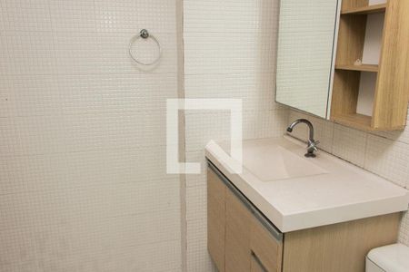 Apartamento à venda com 68m², 2 quartos e 1 vaga Apartamento à venda com 68m², 2 quartos e 1 vagaBanheiro