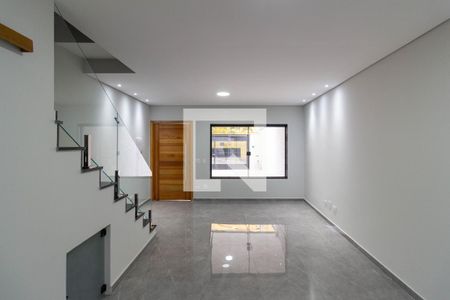 Sala de casa à venda com 3 quartos, 150m² em Vila Carrão, São Paulo