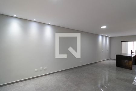 Sala de casa à venda com 3 quartos, 150m² em Vila Carrão, São Paulo