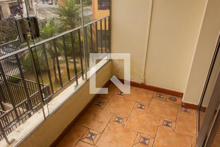 Apartamento à venda com 68m², 2 quartos e 1 vaga Apartamento à venda com 68m², 2 quartos e 1 vagaVaranda