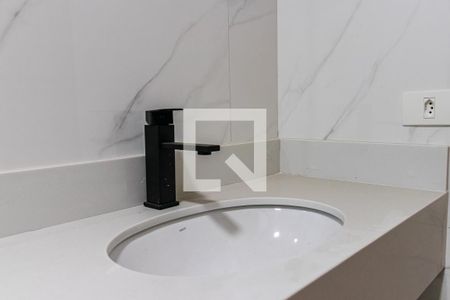 Casa de condomínio à venda com 160m², 3 quartos e 2 vagasBanheiro da Suíte 2