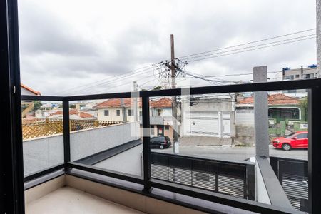 Casa de condomínio à venda com 160m², 3 quartos e 2 vagasSuíte 3 - Varanda