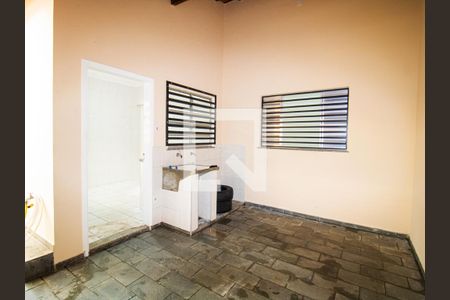 Casa à venda com 70m², 2 quartos e 1 vagaGaragem