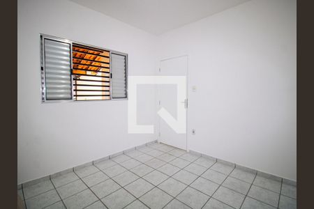 Quarto 2 de casa para alugar com 2 quartos, 70m² em Vila Mazzei, São Paulo