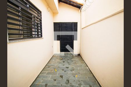 Casa à venda com 70m², 2 quartos e 1 vagaQuintal
