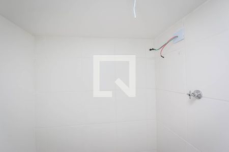 Banheiro de kitnet/studio para alugar com 1 quarto, 16m² em Vila Sônia, São Paulo