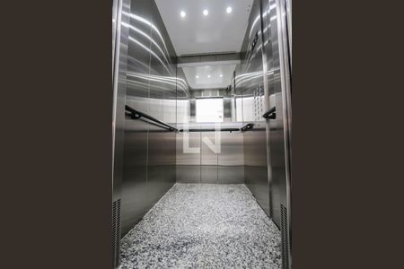 Studio à venda com 16m², 1 quarto e sem vagaElevador