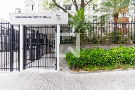 Apartamento para alugar com 103m², 4 quartos e 2 vagas Apartamento para alugar com 103m², 4 quartos e 2 vagasFachada