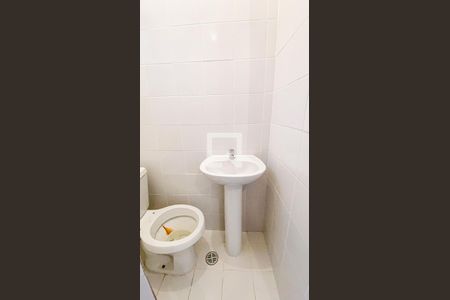 Apartamento à venda com 72m², 3 quartos e 1 vagaÁrea de Serviço - Banheiro