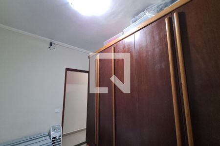 Casa à venda com 200m², 5 quartos e 2 vagas Casa à venda com 200m², 5 quartos e 2 vagasQuarto 3 - Casa 1