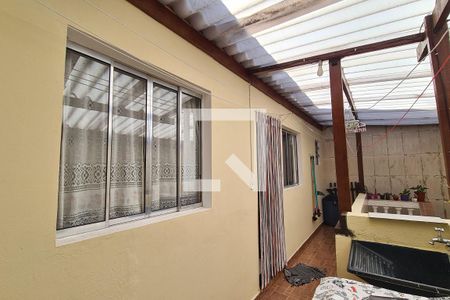 Casa à venda com 200m², 5 quartos e 2 vagas Casa à venda com 200m², 5 quartos e 2 vagasÁrea de Serviço - Casa 2