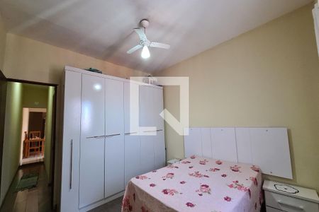 Casa à venda com 200m², 5 quartos e 2 vagas Casa à venda com 200m², 5 quartos e 2 vagasQuarto 1 - Casa 2