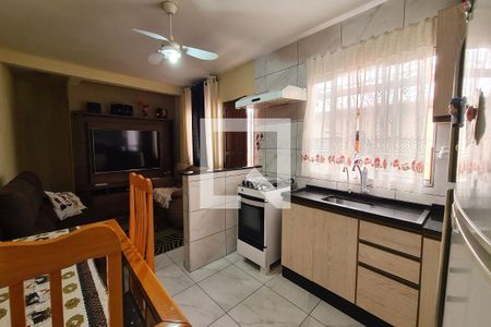 Casa à venda com 200m², 5 quartos e 2 vagas Casa à venda com 200m², 5 quartos e 2 vagasCozinha - Casa 2