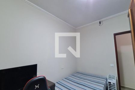 Casa à venda com 200m², 5 quartos e 2 vagas Casa à venda com 200m², 5 quartos e 2 vagasQuarto 3 - Casa 1