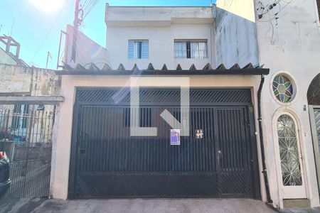 Casa à venda com 200m², 5 quartos e 2 vagas Casa à venda com 200m², 5 quartos e 2 vagasFachada