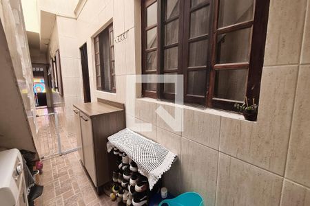 Casa à venda com 200m², 5 quartos e 2 vagas Casa à venda com 200m², 5 quartos e 2 vagasÁrea de Serviço - Casa 1