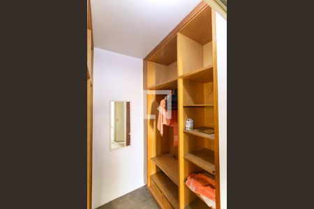 Apartamento à venda com 190m², 3 quartos e 6 vagasCloset da suíte