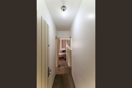 Apartamento à venda com 190m², 3 quartos e 6 vagasCorredor