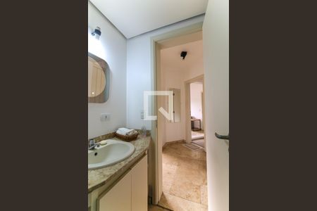 Apartamento à venda com 190m², 3 quartos e 6 vagasLavabo