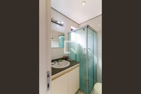 Apartamento à venda com 190m², 3 quartos e 6 vagasBanheiro do Quarto 1