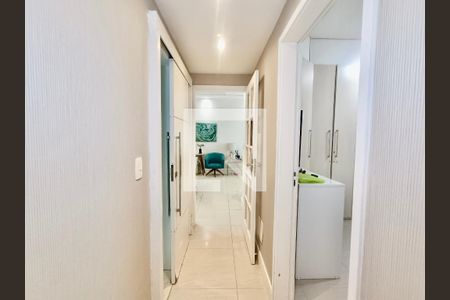 Corredor de apartamento para alugar com 3 quartos, 117m² em Leblon, Rio de Janeiro
