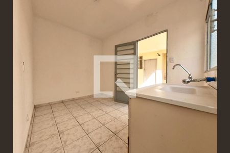 Casa para alugar com 38m², 1 quarto e sem vaga Casa para alugar com 38m², 1 quarto e sem vagaCozinha