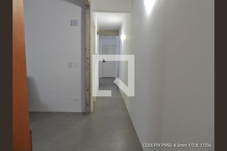 Corredor de apartamento para alugar com 2 quartos, 64m² em Pinheiros, São Paulo