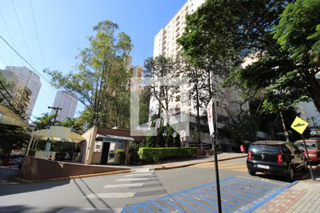 Apartamento para alugar com 56m², 2 quartos e 2 vagasFachada e portaria