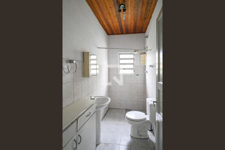 Banheiro de casa para alugar com 1 quarto, 60m² em Vila Moinho Velho, São Paulo