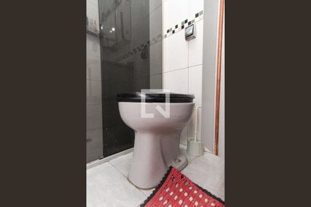 Casa à venda com 202m², 4 quartos e 1 vaga Casa à venda com 202m², 4 quartos e 1 vagaBanheiro