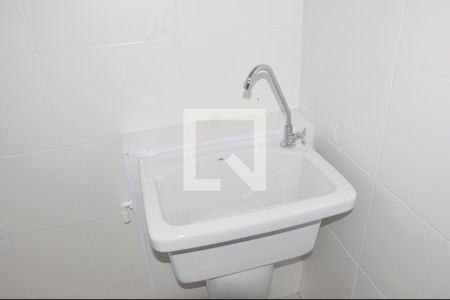 Apartamento para alugar com 32m², 2 quartos e sem vaga Apartamento para alugar com 32m², 2 quartos e sem vagaCozinha com Área de Serviço