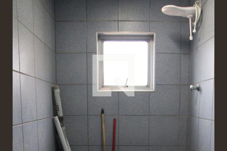 Casa à venda com 210m², 2 quartos e 3 vagas Casa à venda com 210m², 2 quartos e 3 vagasBanheiro social 02