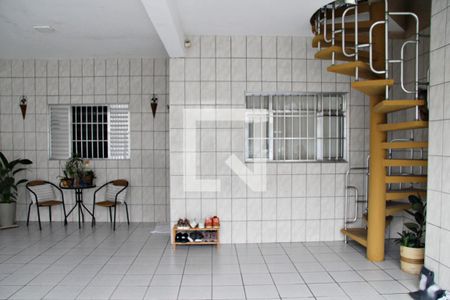 Garagem de casa à venda com 2 quartos, 210m² em Jardim Presidente Dutra, Guarulhos