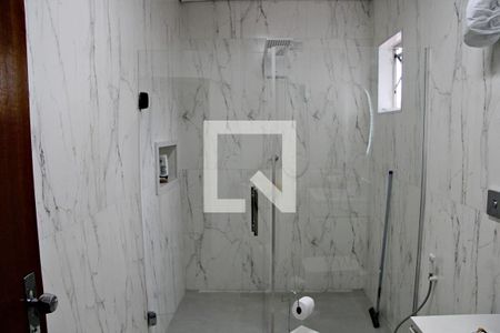 Casa à venda com 210m², 2 quartos e 3 vagasBanheiro da Suíte