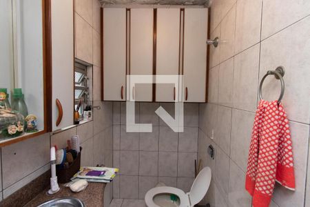 Casa à venda com 101m², 2 quartos e 1 vagaBanheiro 2