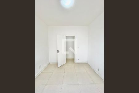 Quarto 1 de apartamento à venda com 2 quartos, 130m² em Sampaio, Rio de Janeiro