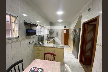 Casa para alugar com 3 quartos, 220m² em Vila Cordeiro, São Paulo