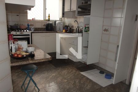 Apartamento à venda com 120m², 3 quartos e 2 vagasCozinha