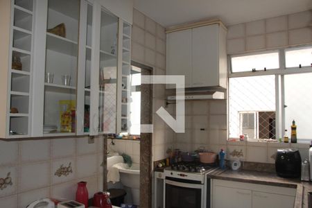 Apartamento à venda com 120m², 3 quartos e 2 vagasCozinha
