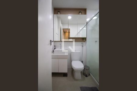 Banheiro social de apartamento para alugar com 1 quarto, 40m² em Copacabana, Rio de Janeiro