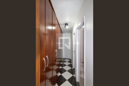 Apartamento para alugar com 66m², 3 quartos e 1 vagaCorredor