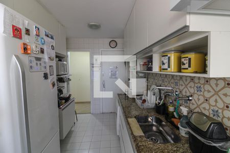 Apartamento à venda com 96m², 3 quartos e 2 vagasCozinha e Área de Serviço