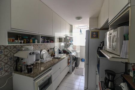 Apartamento à venda com 96m², 3 quartos e 2 vagasCozinha e Área de Serviço