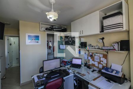 Apartamento à venda com 96m², 3 quartos e 2 vagasSuíte 1