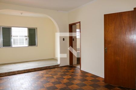 Casa para alugar com 310m², 5 quartos e 5 vagas Casa para alugar com 310m², 5 quartos e 5 vagasSuite
